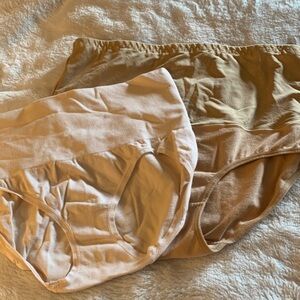 Yummies and Wirarpa Beige and Tan Underwear Set